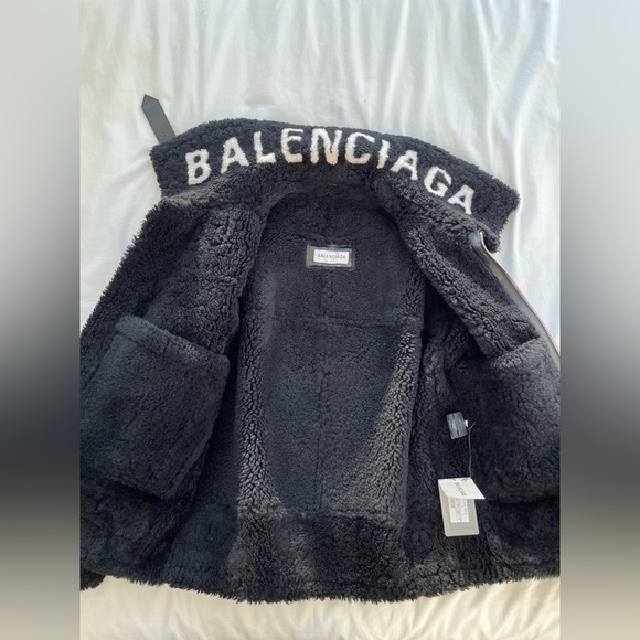 Balenciaga Bombardier Shearling Aviator Jacket in Black - Picture 6 of 16